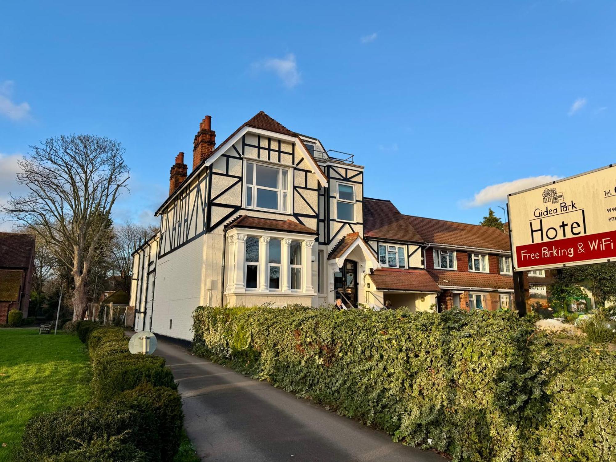 Gidea Park Hotel 롬포드 외부 사진
